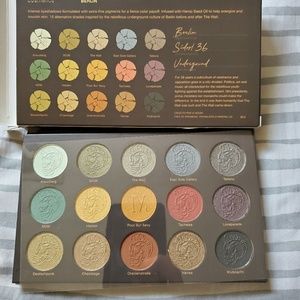 Nomad Berlin Underground eyeshadow palette